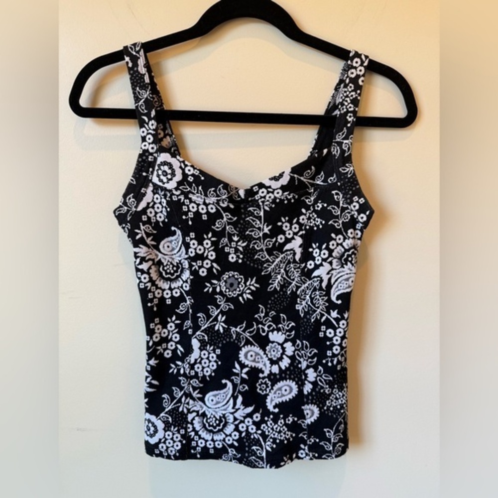 White House Black Market Black and White Floral Paisley Tank Top